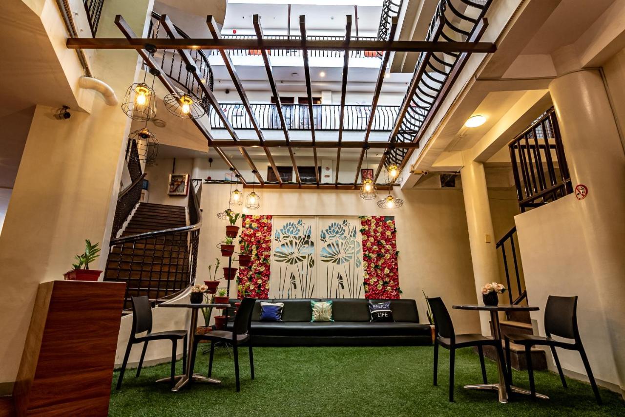 Kiwi Hotel Cebu Екстер'єр фото