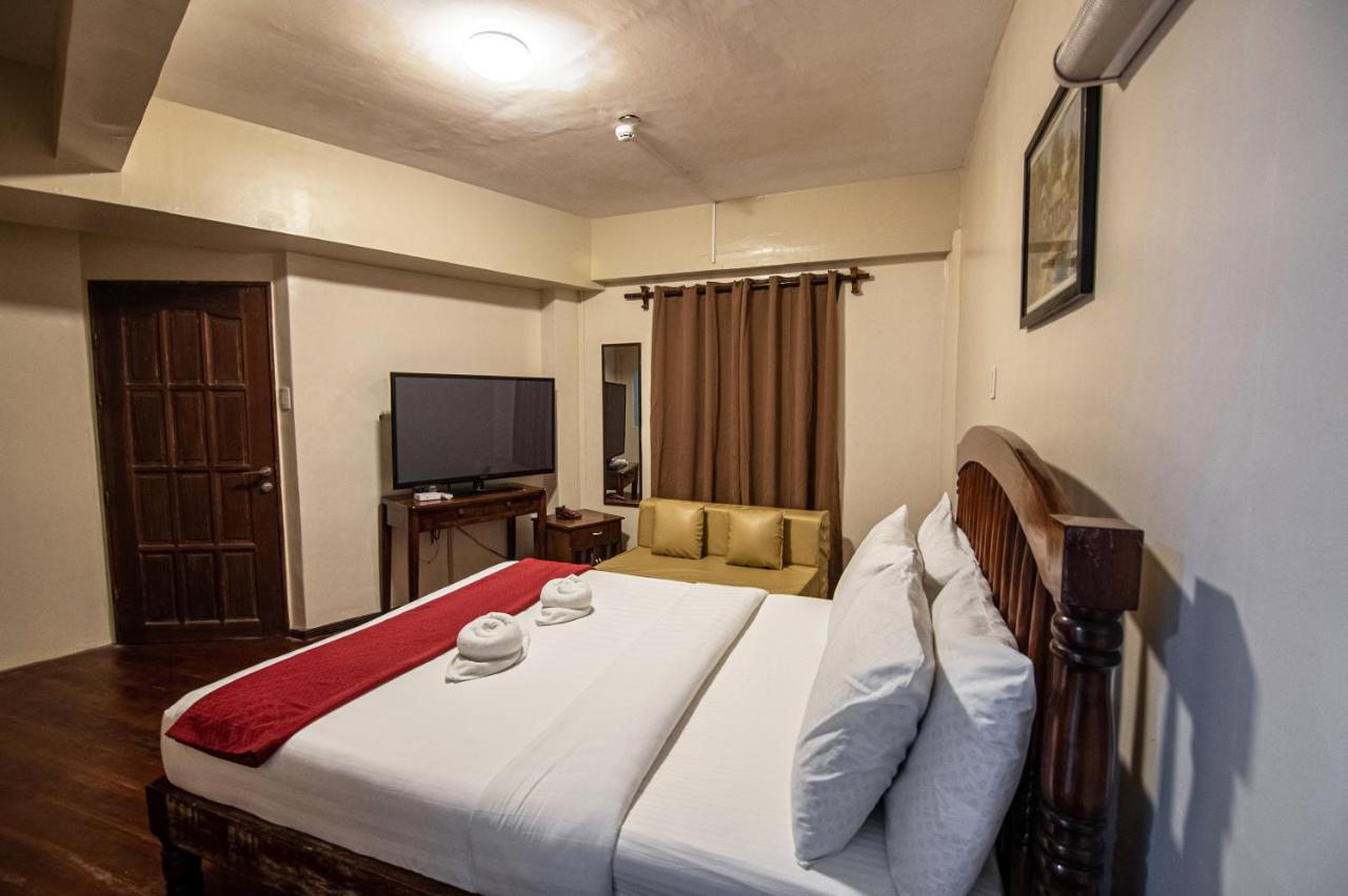 Kiwi Hotel Cebu Екстер'єр фото