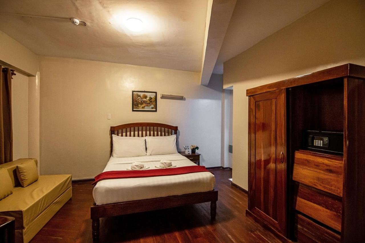 Kiwi Hotel Cebu Екстер'єр фото