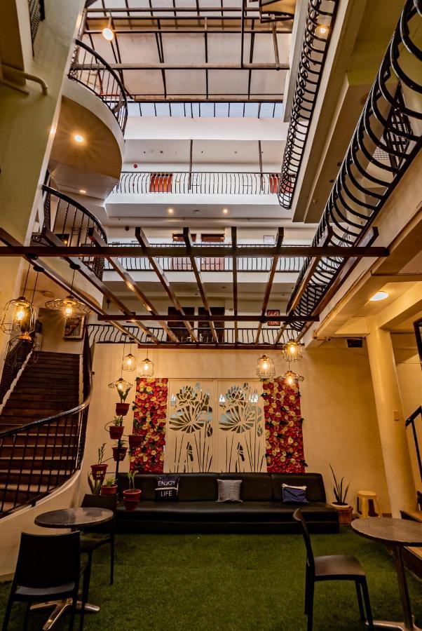 Kiwi Hotel Cebu Екстер'єр фото