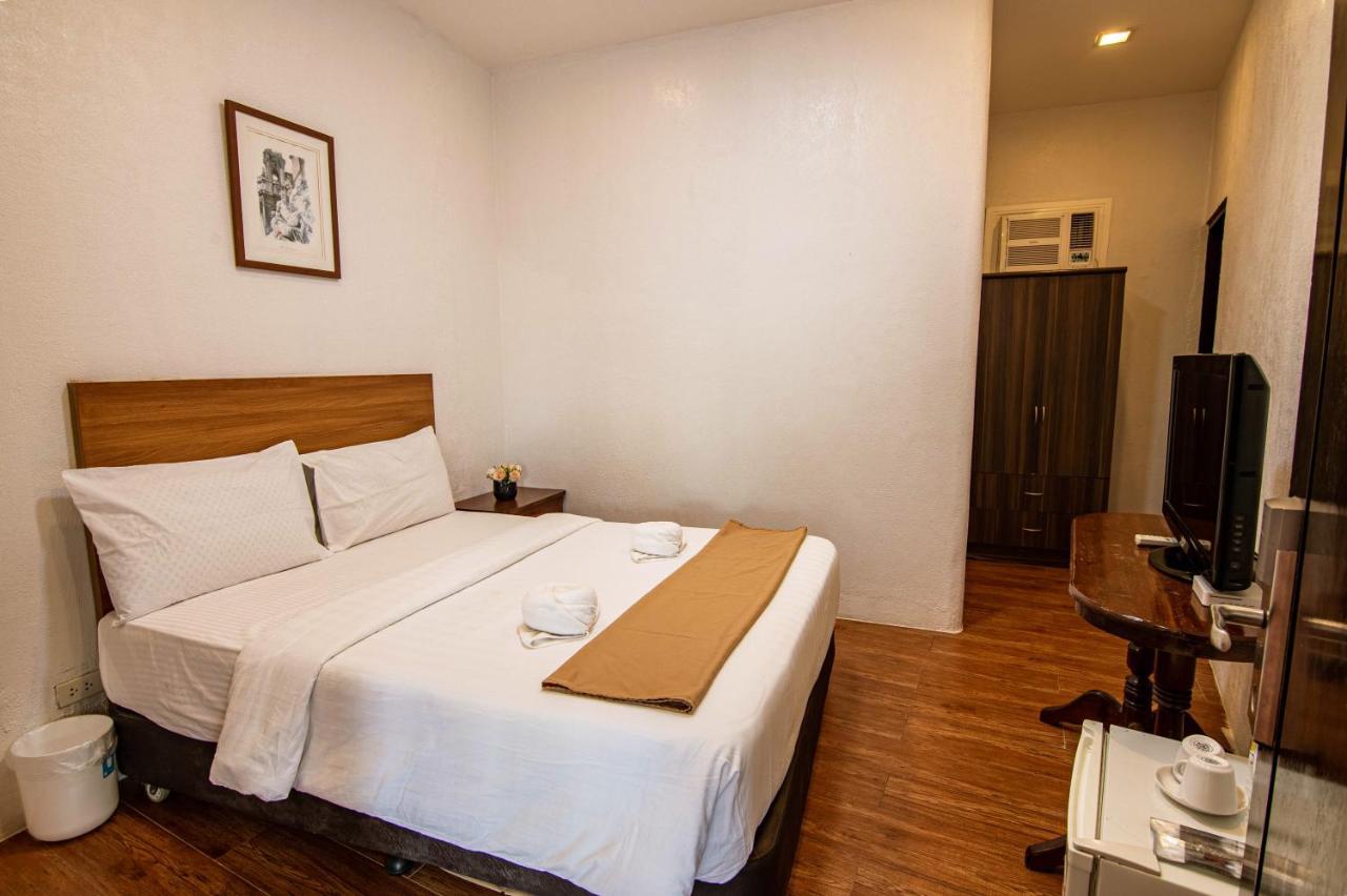 Kiwi Hotel Cebu Екстер'єр фото