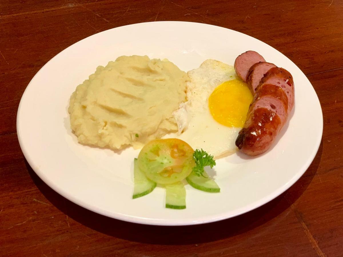 Kiwi Hotel Cebu Екстер'єр фото