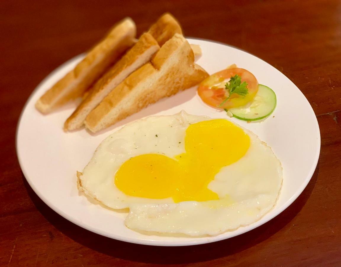 Kiwi Hotel Cebu Екстер'єр фото